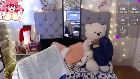 Snapshot of antolyh_c chatting on September 18, 11:45 am antolyh_c online show from September 18, 11:45 am