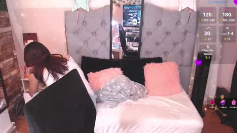 Snapshot of antolyh_c chatting on December 2, 12:32 pm antolyh_c online show from December 2, 12:32 pm