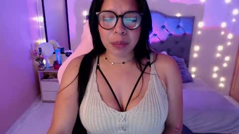 antolyh_c online show from May 11, 1:39 pm