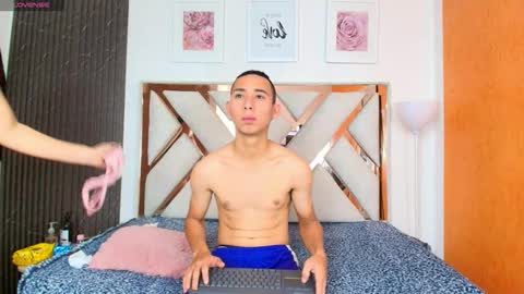 antonella_and_thiago_ online show from December 19, 12:34 pm