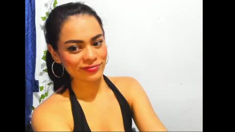 Snapshot of antonella_gomez22 chatting on May 29, 5:27 am Antonella online show from May 29, 5:27 am