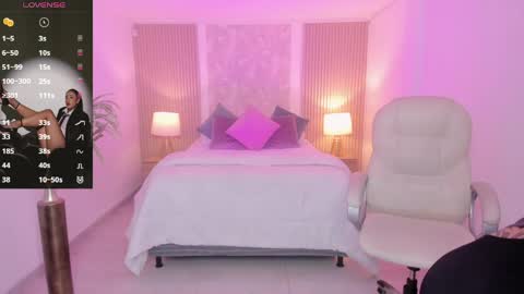  Antonella Grayy  online show from April 21, 11:05 am