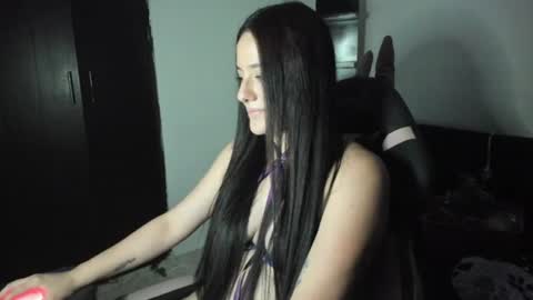 Snapshot of antonella_naughty1 chatting on July 28, 8:23 pm antonella online show from July 28, 8:23 pm