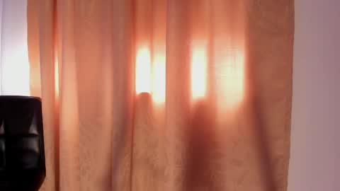 AntonellaHall  online show from April 8, 6:19 pm