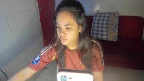 Snapshot of antonellakling_ chatting on January 10, 8:29 am ANTONELLA online show from January 10, 8:29 am