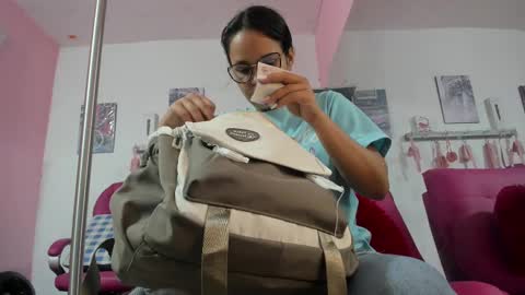 Snapshot of antonellakling_ chatting on September 18, 12:40 pm ANTONELLA online show from September 18, 12:40 pm