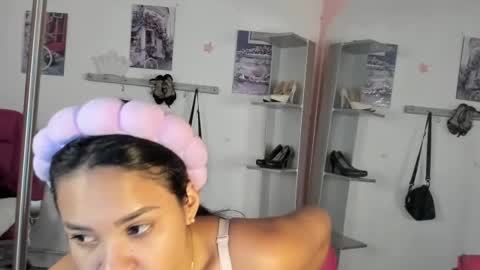 Snapshot of antonellakling_ chatting on June 23, 12:47 pm ANTONELLA online show from June 23, 12:47 pm