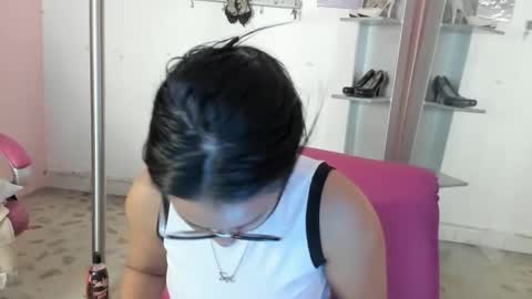 Snapshot of antonellakling_ chatting on July 8, 12:53 pm ANTONELLA online show from July 8, 12:53 pm