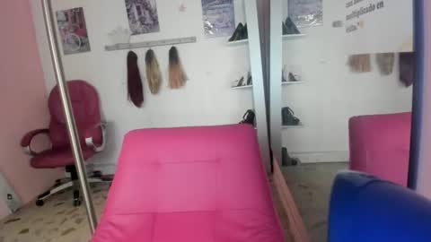 Snapshot of antonellakling_ chatting on July 18, 4:22 pm ANTONELLA online show from July 18, 4:22 pm