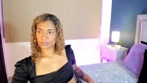 Sarah online show from December 21, 5:40 pm