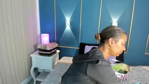 Sarah online show from February 23, 10:28 am