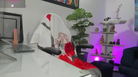 Antonella  online show from February 16, 6:59 pm