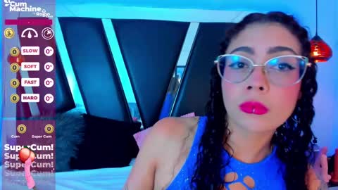 A N T O N E L L E  online show from February 23, 11:33 am