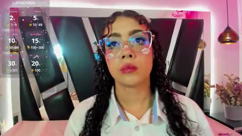 A N T O N E L L E  online show from September 12, 11:32 am