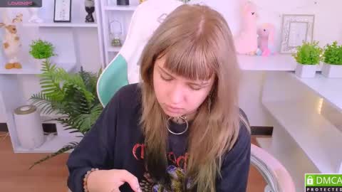antonia_ferrero online show from September 24, 7:01 am