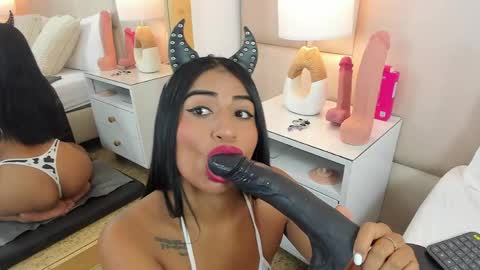 Antonia online show from April 23, 12:26 pm