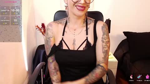 Snapshot of antoniavillamizar chatting on January 23, 4:37 pm Anto    online show from January 23, 4:37 pm