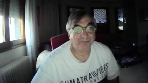 Antonio online show from December 6, 7:54 am