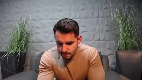 Snapshot of antoniovalentinidiamond chatting on December 7, 8:16 pm HI My name is Antonio online show from December 7, 8:16 pm