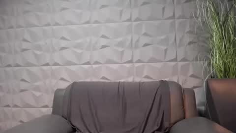 Snapshot of antoniovalentinidiamond chatting on December 14, 11:12 pm HI My name is Antonio online show from December 14, 11:12 pm