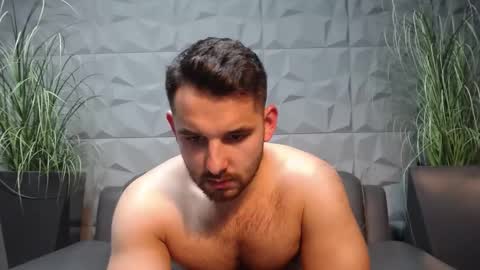 Snapshot of antoniovalentinidiamond chatting on December 17, 9:05 pm HI My name is Antonio online show from December 17, 9:05 pm