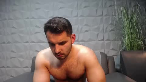 Snapshot of antoniovalentinidiamond chatting on December 27, 11:10 pm HI My name is Antonio online show from December 27, 11:10 pm