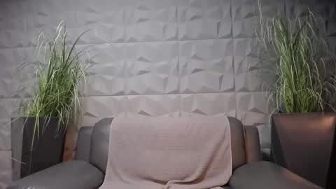 Snapshot of antoniovalentinidiamond chatting on December 29, 11:08 pm HI My name is Antonio online show from December 29, 11:08 pm