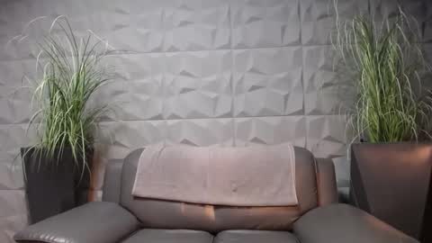 Snapshot of antoniovalentinidiamond chatting on January 4, 7:55 pm HI My name is Antonio online show from January 4, 7:55 pm