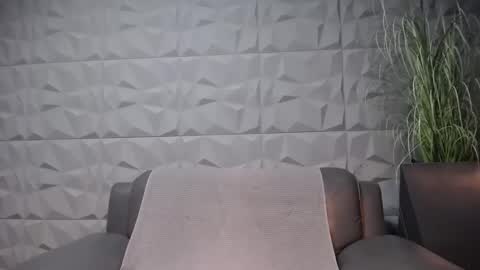 Snapshot of antoniovalentinidiamond chatting on January 4, 10:55 pm HI My name is Antonio online show from January 4, 10:55 pm