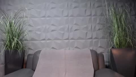 Snapshot of antoniovalentinidiamond chatting on February 16, 12:08 am HI My name is Antonio online show from February 16, 12:08 am