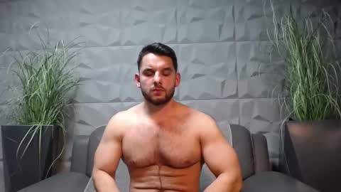Snapshot of antoniovalentinidiamond chatting on February 27, 12:10 am HI My name is Antonio online show from February 27, 12:10 am