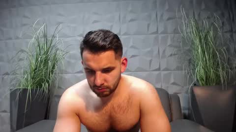 Snapshot of antoniovalentinidiamond chatting on March 1, 8:21 pm HI My name is Antonio online show from March 1, 8:21 pm