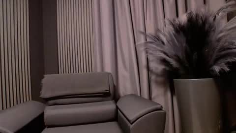 Snapshot of antoniovalentinidiamond chatting on October 1, 6:58 pm HI My name is Antonio online show from October 1, 6:58 pm