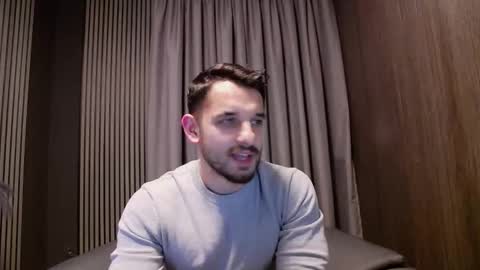 Snapshot of antoniovalentinidiamond chatting on November 11, 7:58 pm HI My name is Antonio online show from November 11, 7:58 pm