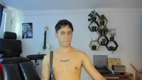 antonnello_ online show from February 25, 9:35 pm