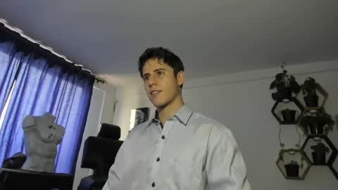 antonnello_ online show from March 4, 8:05 pm