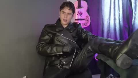 antonnello_ online show from April 24, 5:59 pm