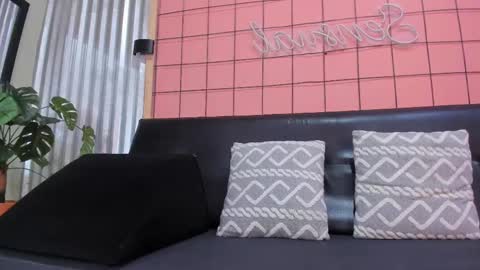 Juan Camilo online show from February 26, 1:53 am