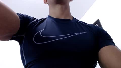 Instagram miguelangel1802  online show from March 25, 3:23 am