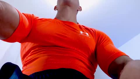 Instagram miguelangel1802  online show from April 21, 10:12 pm