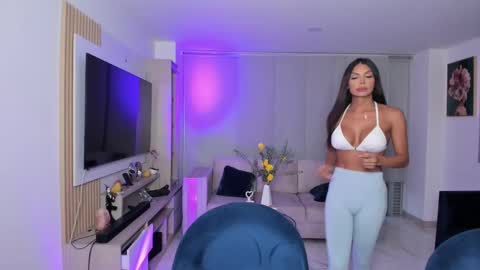 Snapshot of antotss chatting on October 15, 10:54 pm Maria Antonia online show from October 15, 10:54 pm