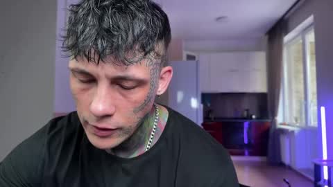 Tom online show from April 7, 5:52 am