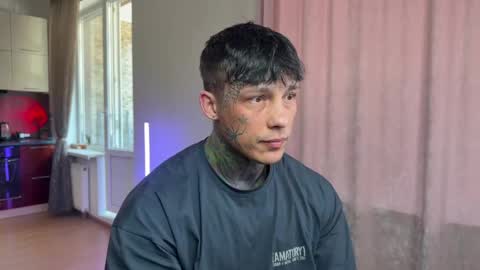 Tom online show from April 19, 10:36 am