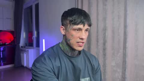 Tom online show from April 19, 6:10 pm