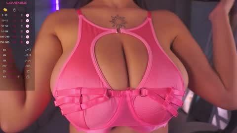 Snapshot of anuricbriny chatting on November 15, 8:49 pm Sunday - start 0400 PM GMT -4 online show from November 15, 8:49 pm