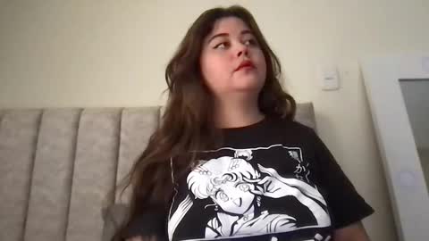   Independent model  online show from February 16, 7:27 pm