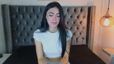 anya_belth online show from April 21, 7:39 pm