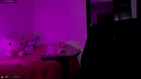 anya  online show from October 25, 9:31 pm