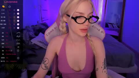 Anya online show from April 18, 2:15 am