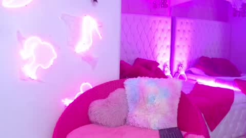 anyawink online show from November 1, 5:09 am